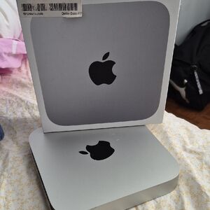 Apple Mac Mini in Sleek Silver